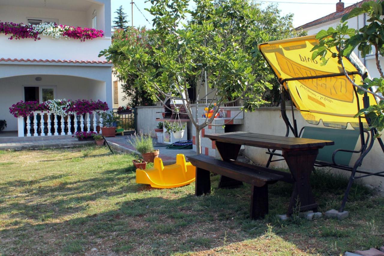 Apartments With A Parking Space Seline, Paklenica - 6603 Starigrad Paklenica Dış mekan fotoğraf