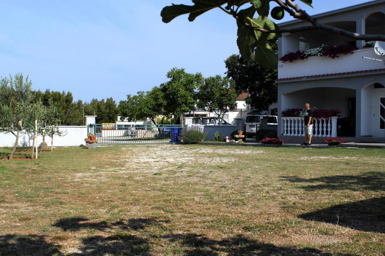 Apartments With A Parking Space Seline, Paklenica - 6603 Starigrad Paklenica Dış mekan fotoğraf